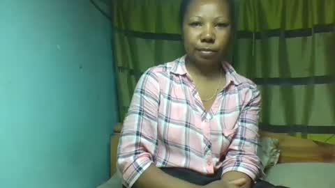 Snapshot of viviane0812 chatting on September 2025 02:44:02 PM viviane0812 online show from September 2025 02:44:02 PM