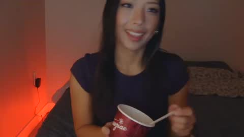 Snapshot of vivianwinters chatting on October 2025 01:48:02 AM vivianwinters online show from October 2025 01:48:02 AM