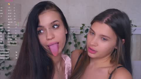 Nelly and Mari online show from February 2026 07:17:01 AM