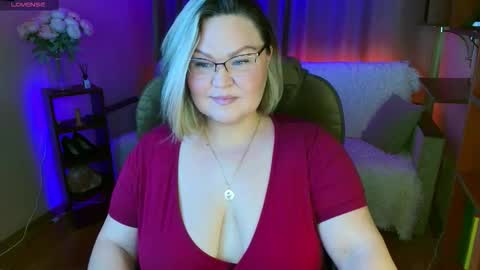 Snapshot of vivien__wet chatting on October 2025 11:35:01 AM Vivien online show from October 2025 11:35:01 AM