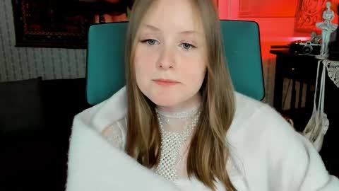 Vivien online show from February 2025 04:07:01 PM