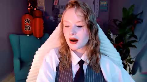Snapshot of vivienleeigh chatting on June 2026 05:50:02 AM Vivien online show from June 2026 05:50:02 AM