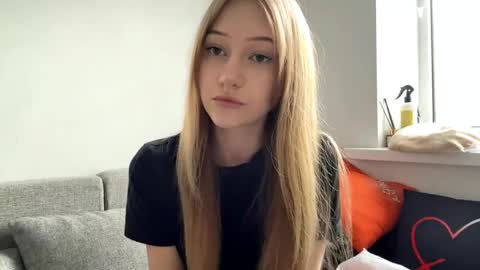 Kristy online show from March 2026 01:01:01 PM