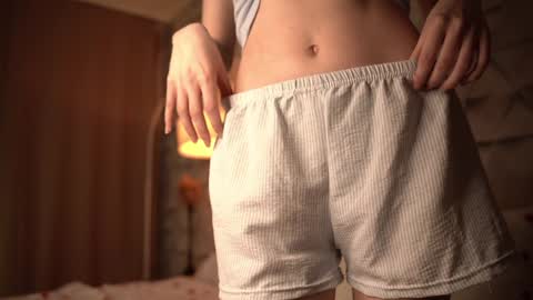 vixcx_ online show from October 2025 10:58:02 PM