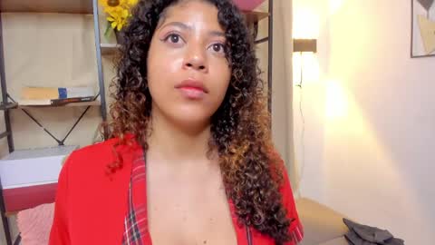Snapshot of vixenia chatting on May 2026 02:41:02 AM Vixenia online show from May 2026 02:41:02 AM
