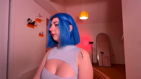 Polly  Online mostly at 9pm-2am UK Time online show from January 2025 06:23:01 PM