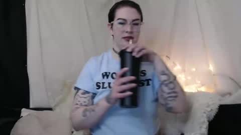 Snapshot of vixinvvitch chatting on February 2025 05:35:01 PM VIXIN online show from February 2025 05:35:01 PM