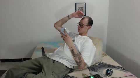 Vlad online show from February 2026 04:02:02 AM