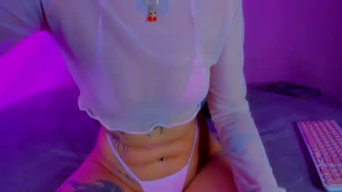 Snapshot of void_smokin chatting on April 2026 07:28:02 AM Gabriela online show from April 2026 07:28:02 AM