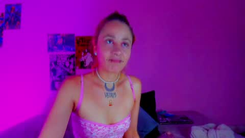 Snapshot of void_smokin chatting on May 2026 12:43:02 PM Gabriela online show from May 2026 12:43:02 PM