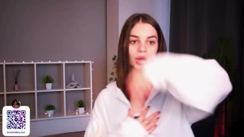 Sofia online show from November 2025 06:44:01 AM