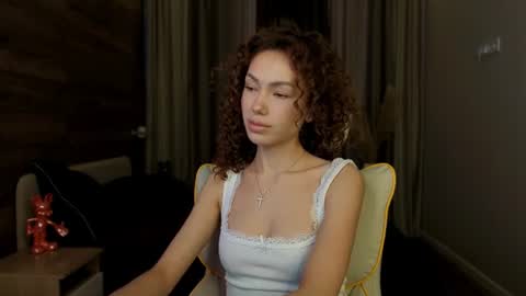 Snapshot of voxlesss chatting on June 2026 05:52:02 AM Lily online show from June 2026 05:52:02 AM