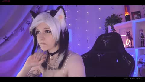 vronnier online show from February 2025 04:53:02 PM