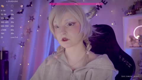 vronnier online show from November 2025 01:55:01 PM