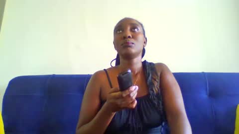 Snapshot of vvelvet_vixen chatting on October 2025 12:47:01 PM vvelvet_vixen online show from October 2025 12:47:01 PM