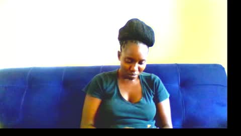 Snapshot of vvelvet_vixen chatting on October 2025 08:59:01 AM vvelvet_vixen online show from October 2025 08:59:01 AM