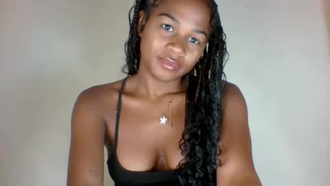 vynarahot online show from May 2026 07:27:01 AM