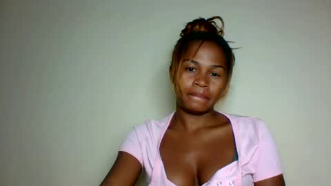vynarahot online show from June 2026 06:51:01 PM