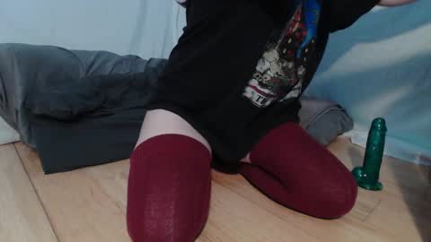 Rose online show from October 2025 10:49:02 PM