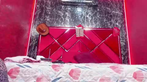 waleska   online show from December 2025 12:12:02 PM