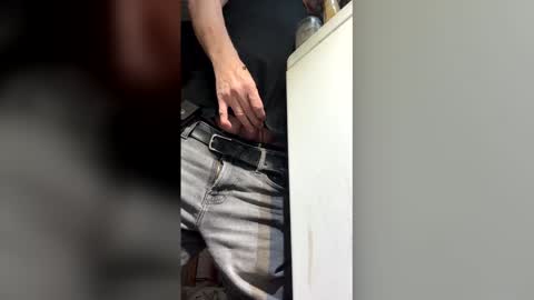 Walter online show from April 2026 08:51:01 PM