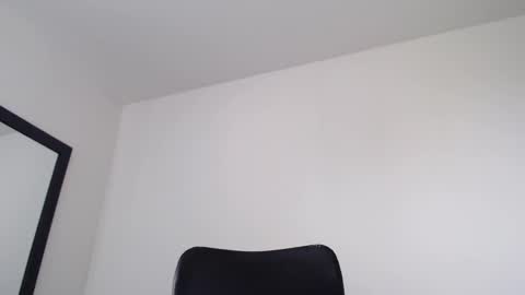 Snapshot of walter_brownn01 chatting on January 2025 06:23:01 PM WALTER BROWN  online show from January 2025 06:23:01 PM