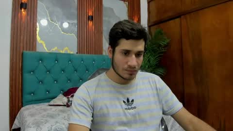 Snapshot of walter_noils chatting on April 2026 12:17:01 AM WALTER NOILS online show from April 2026 12:17:01 AM