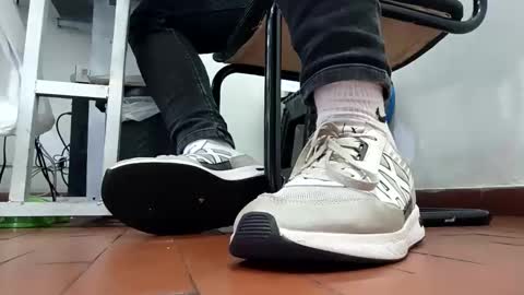 Snapshot of waltherfeet_ chatting on September 2025 09:18:01 PM WaltherFeet online show from September 2025 09:18:01 PM