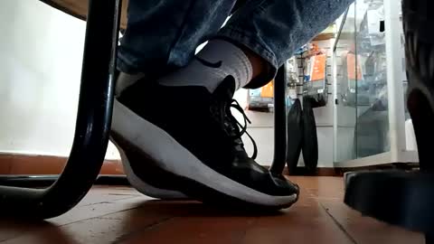 Snapshot of waltherfeet_ chatting on September 2025 03:50:01 PM WaltherFeet online show from September 2025 03:50:01 PM