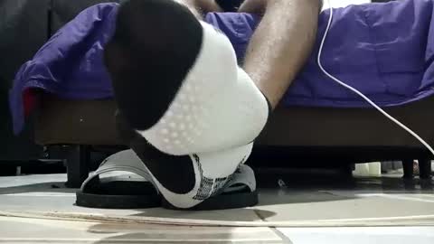 Snapshot of waltherfeet_ chatting on October 2025 02:11:01 AM WaltherFeet online show from October 2025 02:11:01 AM