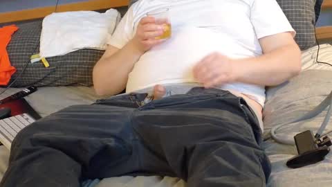 Snapshot of waltsobchak chatting on February 2026 02:41:02 AM I love the ol in-n-out online show from February 2026 02:41:02 AM