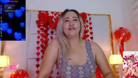 Snapshot of wandahairymilf chatting on February 2025 07:16:02 AM Wanda online show from February 2025 07:16:02 AM