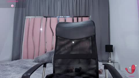 Snapshot of wandaxs69 chatting on February 2025 11:17:01 PM wanda online show from February 2025 11:17:01 PM