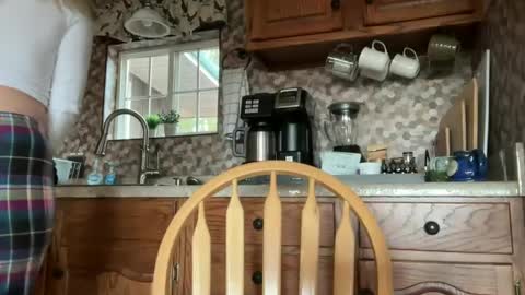 Snapshot of wanderlustjade chatting on January 2025 09:32:02 PM Jade  Adonis online show from January 2025 09:32:02 PM