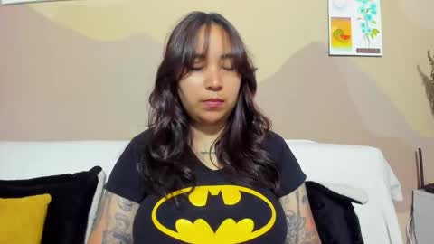 Waningrose  Lu online show from October 2025 05:25:02 PM