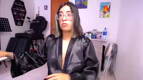 Waningrose  Lu online show from April 2026 03:11:01 PM