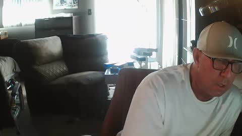 Snapshot of wantitbutyoucanthaveit chatting on November 2025 10:00:02 PM inittogetitin online show from November 2025 10:00:02 PM