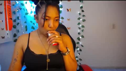 Snapshot of warisgoddes chatting on May 2026 04:41:02 AM EMILY online show from May 2026 04:41:02 AM