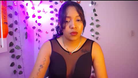 Snapshot of warisgoddes chatting on June 2026 10:17:02 AM EMILY online show from June 2026 10:17:02 AM
