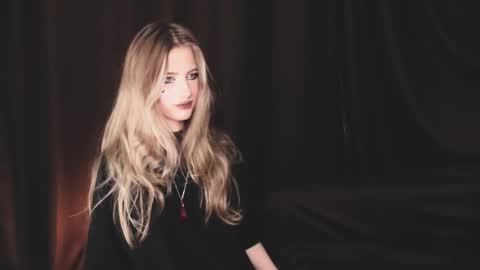 waterfallwoods online show from November 2025 07:20:01 AM