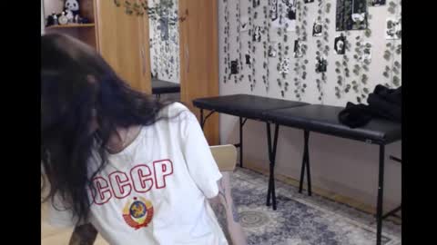 Mina online show from October 2025 06:04:02 AM