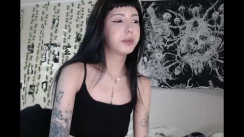 Mina online show from April 2026 11:50:02 AM