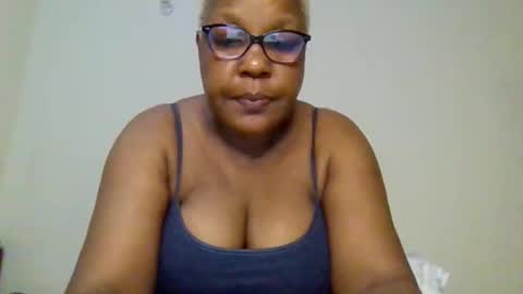 weaverbird25 online show from April 2026 09:48:01 PM