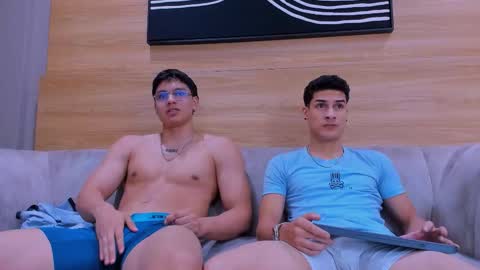 Jhonny Dick  his neighbors. online show from January 2026 02:28:02 AM