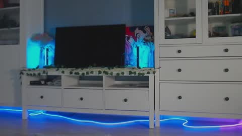  moon  online show from December 2024 12:27:01 PM