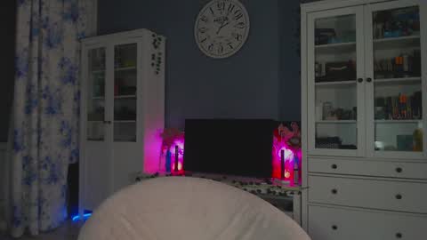  moon  online show from January 2025 04:39:01 PM