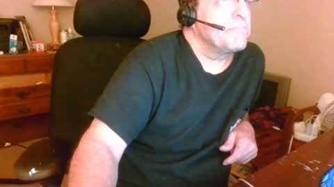 Snapshot of welderod chatting on June 2026 06:41:01 AM welderod online show from June 2026 06:41:01 AM