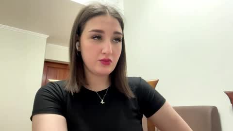 Anna online show from April 2026 04:29:01 PM