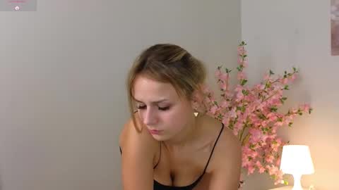 Im Wendy online show from March 2025 03:32:01 AM