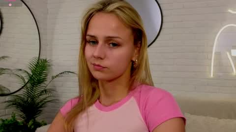 Im Wendy online show from April 2026 09:05:02 PM